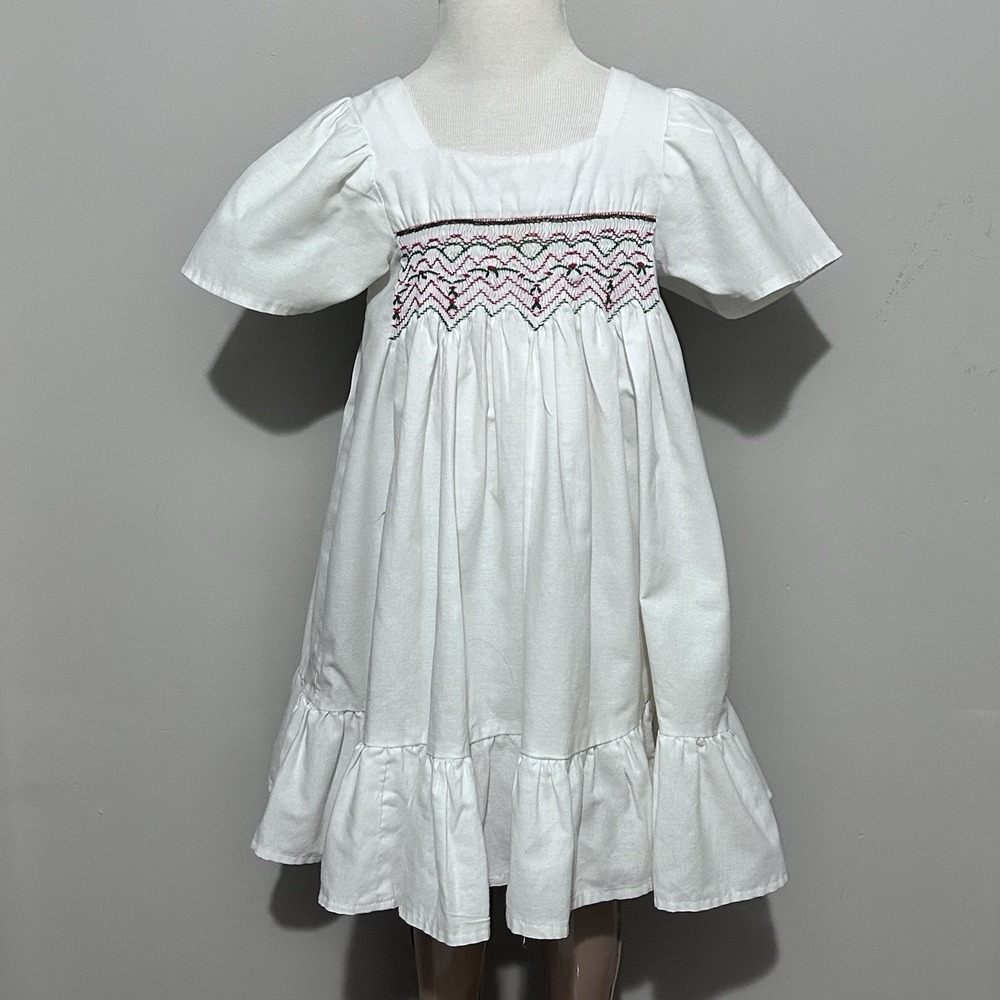 Handmade Girls Smocked Dress Size 4 White Red Green Holiday‎ Embroidery